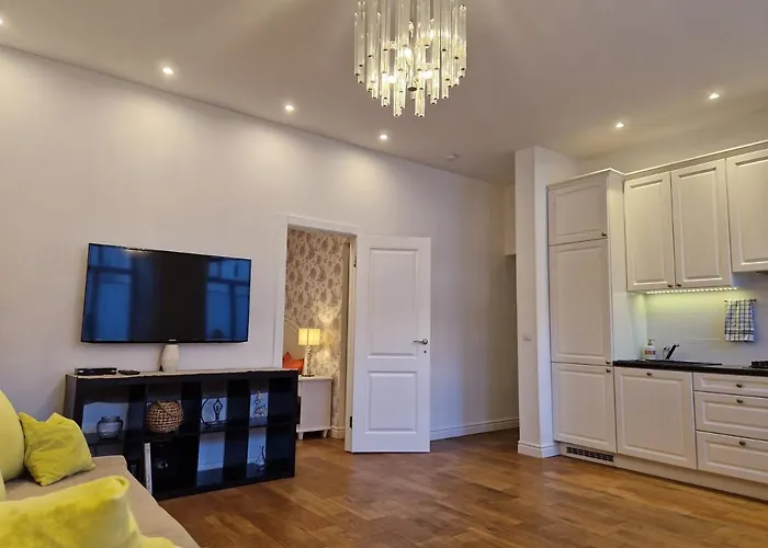 Lovely In Old Town Apartment